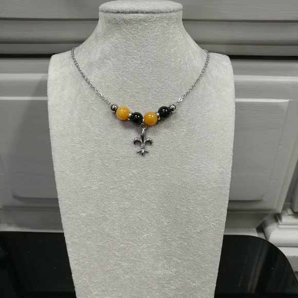 Fleur De Lis Onyx Jade Bead Necklace Natural Gemstone Louisiana Black & Gold - Picture 6 of 11